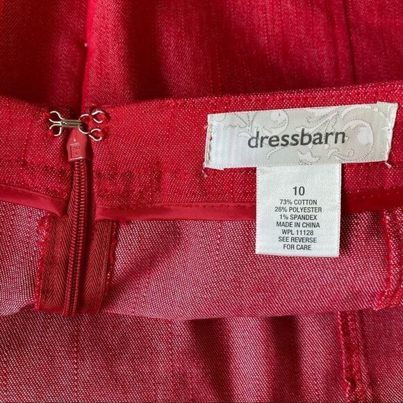 DressBarn Red Stretchy Denim Pencil Skirt with Faux Embellished Pockets Size 10 - Picture 8 of 8